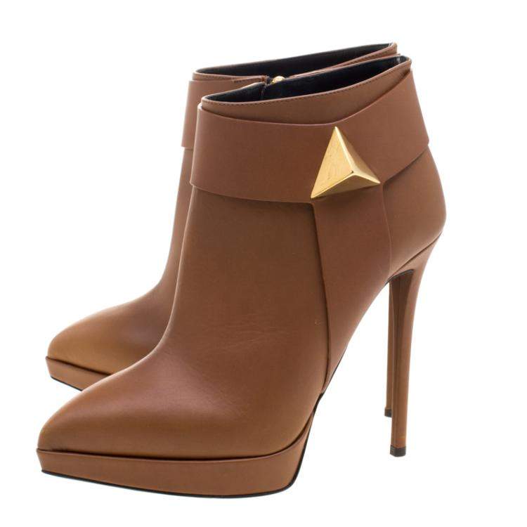 Pre Owned Giuseppe Zanotti Brown Leather Pyramid Stud Platform Ankle Boots Size 38.5