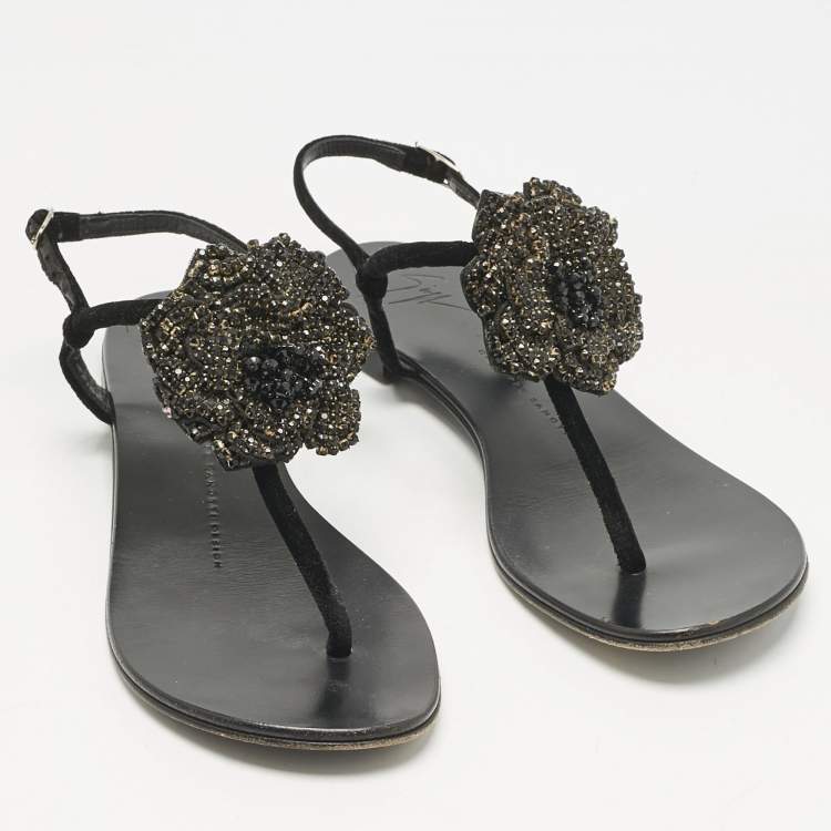 مملوكة مسبقًا Giuseppe Zanotti Black Velvet Crystal Embellished Flower Flat Thong Sandals Size 36