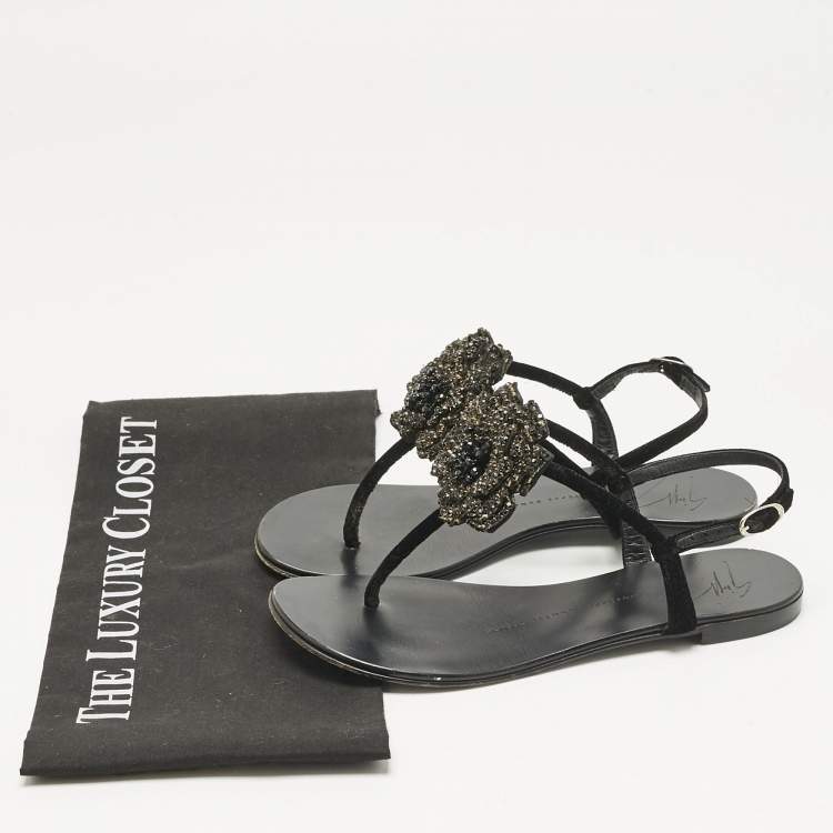 مملوكة مسبقًا Giuseppe Zanotti Black Velvet Crystal Embellished Flower Flat Thong Sandals Size 36