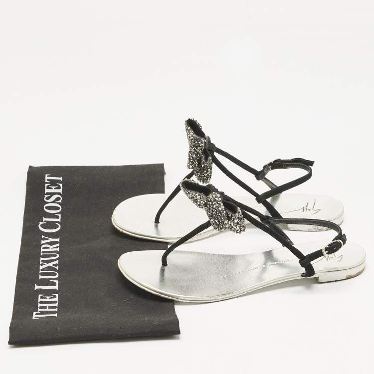 مملوكة مسبقًا Giuseppe Zanotti Black Suede Crystal Bow Thong Flat Sandals Size 36