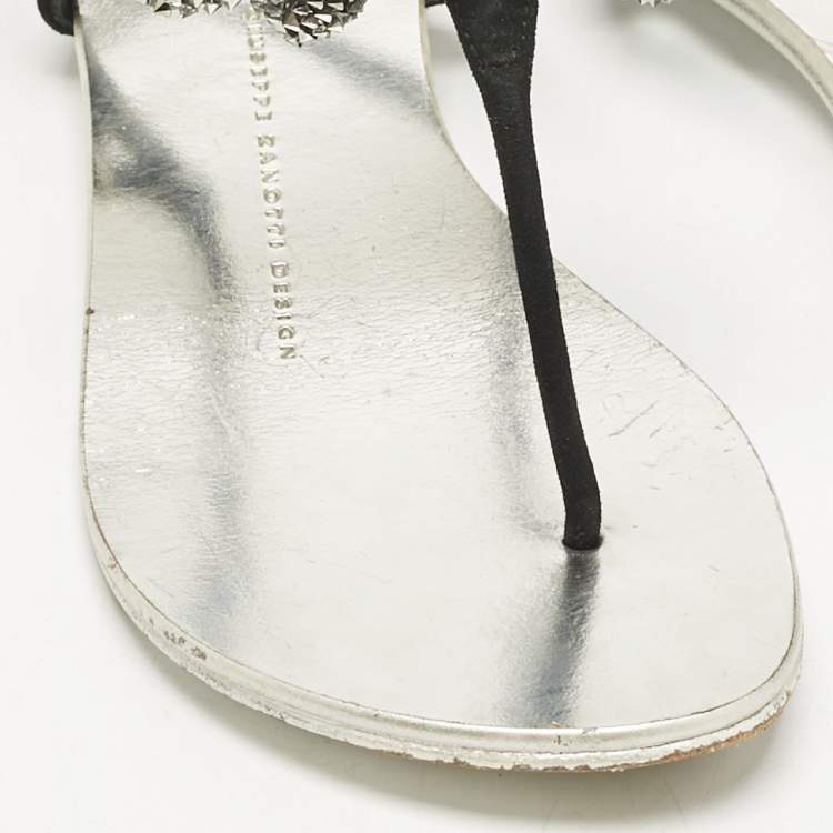 مملوكة مسبقًا Giuseppe Zanotti Black Suede Crystal Bow Thong Flat Sandals Size 36