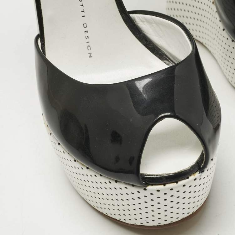 Pre Owned Giuseppe Zanotti Black/White Patent Leather Peep Toe Heel Less Platform Ankle Strap Sandals Size 39