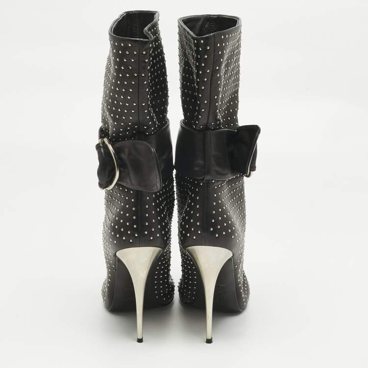Pre Owned Giuseppe Zanotti Black Leather Studded Ankle Boots Size 39.5