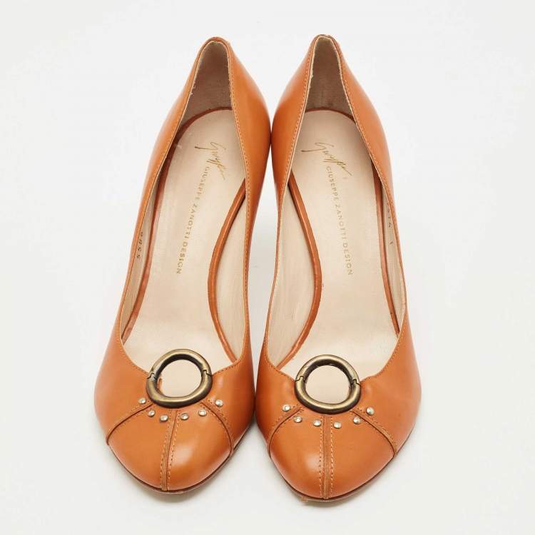Pre Owned Giuseppe Zanotti Brown Leather Round Toe Pumps Size 40