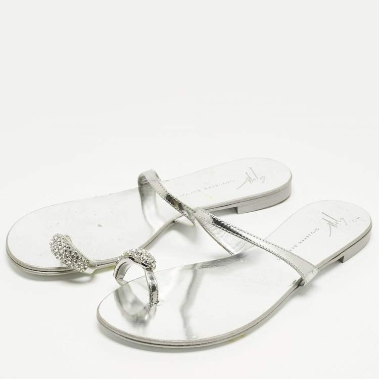 Pre Owned Giuseppe Zanotti Silver Leather Crystal Embellished Toe Ring Flat Sandals Size 38