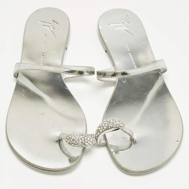 Pre Owned Giuseppe Zanotti Silver Leather Crystal Embellished Toe Ring Flat Sandals Size 38