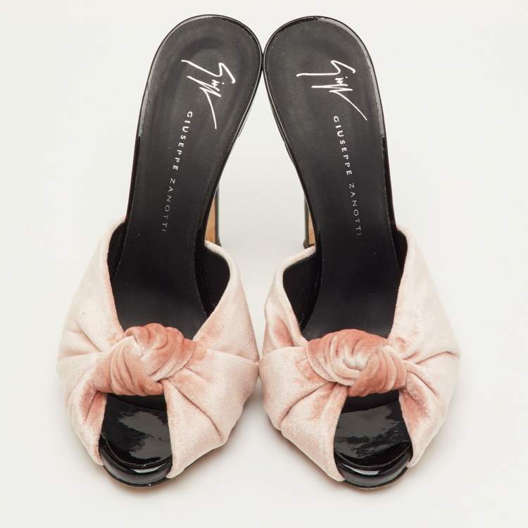 مملوكة مسبقًا Giuseppe Zanotti Size 35 Light Pink Knotted Velvet Slide Sandals 