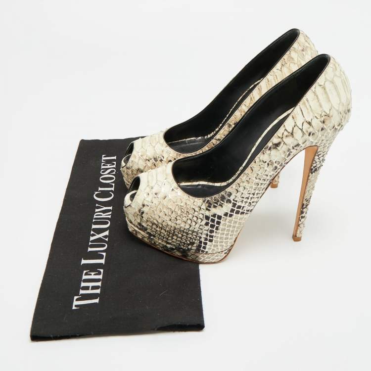 Pre Owned Giuseppe Zanotti Sharon Size 38.5 Cream Python Embossed Leather Peep Toe Pumps