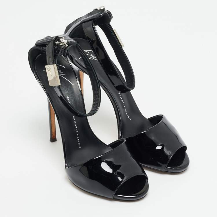 Pre Owned Giuseppe Zanotti Size 38 Black Patent Leather Ankle Strap Pumps