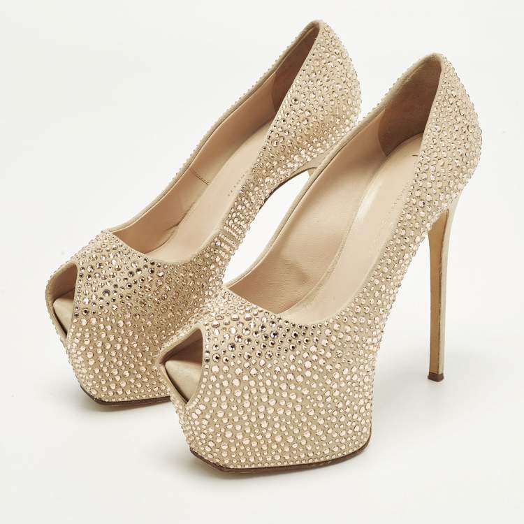 Pre Owned حذاء كعب عالي جوسيبي زانوتي نعل سميك مقدمة مفتوحة يزا زخرفة كريستال سويدي بيج مقاس 37.5