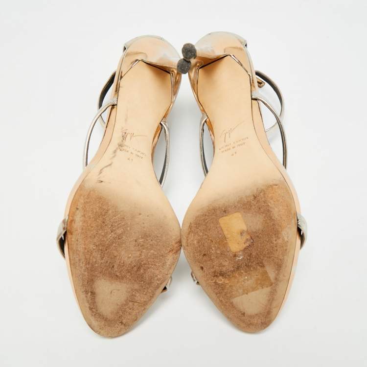 Pre Owned Giuseppe Zanotti Harmony Size 41 Gold Foil Leather Ankle Strap Sandals