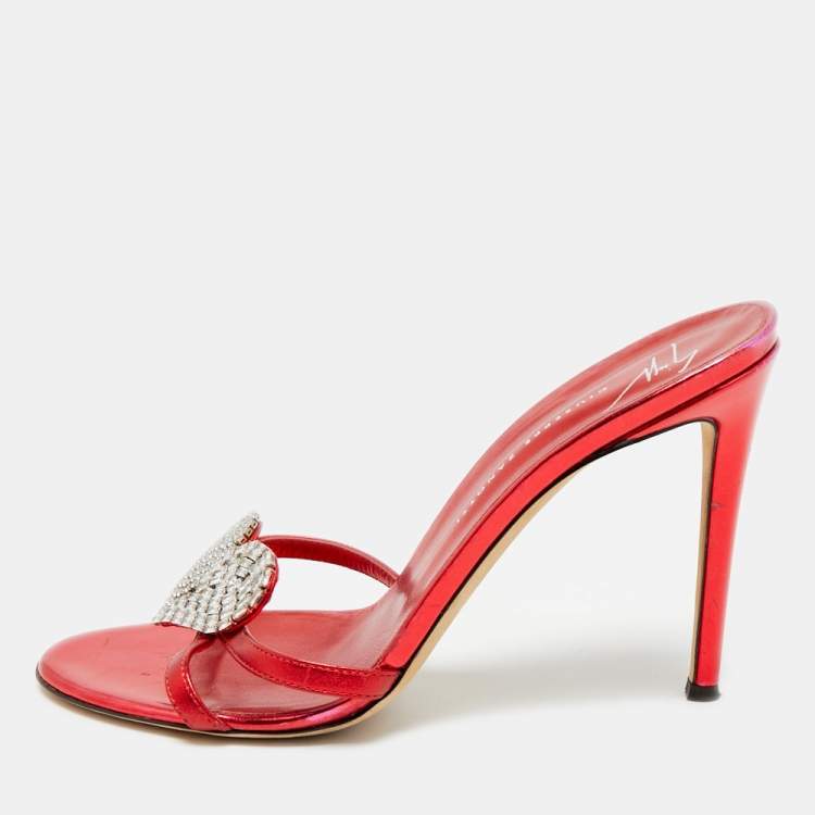 Pre Owned Giuseppe Zanotti Size 38.5 Red Leather Crystals Heart Embellished Slide Sandals                    