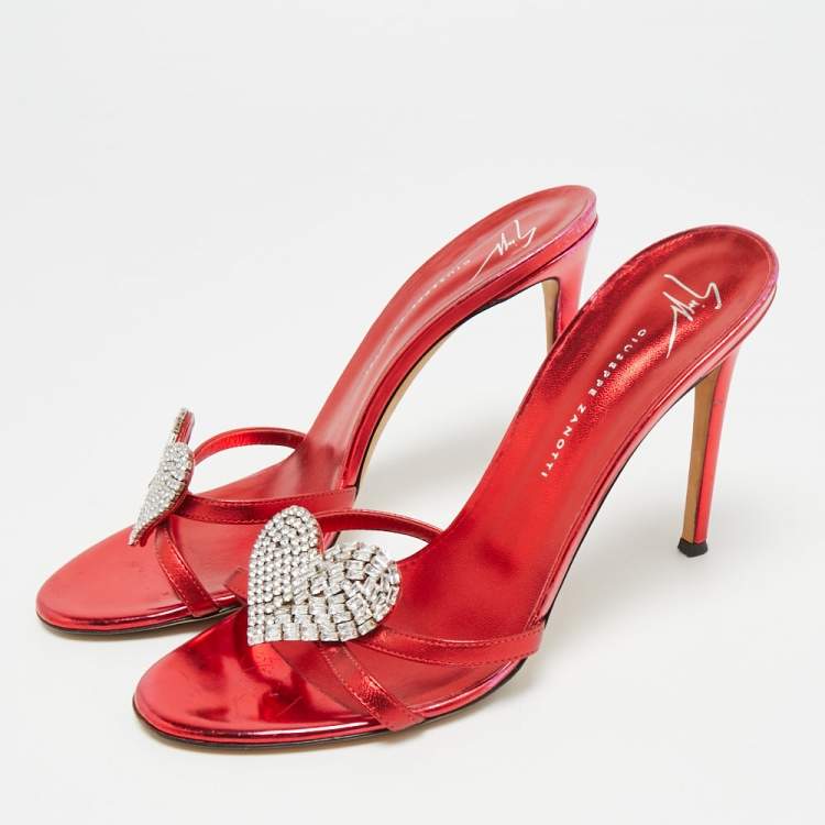 Pre Owned Giuseppe Zanotti Size 38.5 Red Leather Crystals Heart Embellished Slide Sandals                    