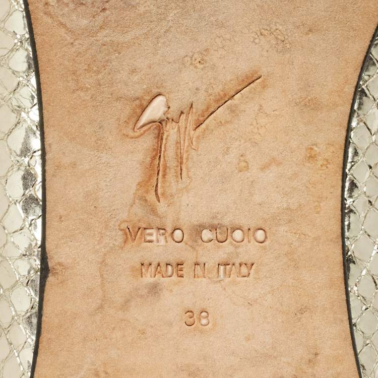 مملوكة مسبقًا Giuseppe Zanotti Size 38 Gold Python Embossed Leather Smoking Slippers