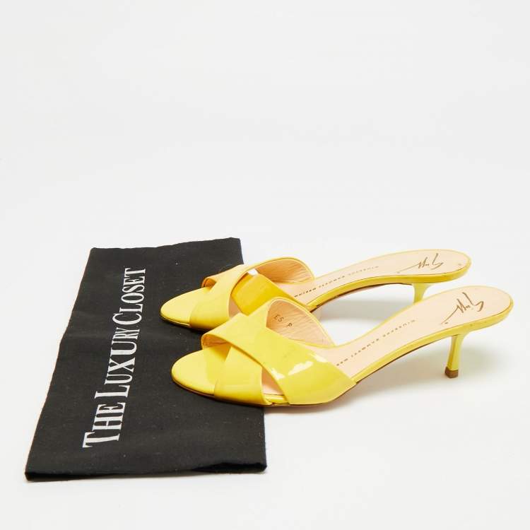 Pre Owned Giuseppe Zanotti Size 36.5 Yellow Patent Leather Criss Cross Slide Sandals