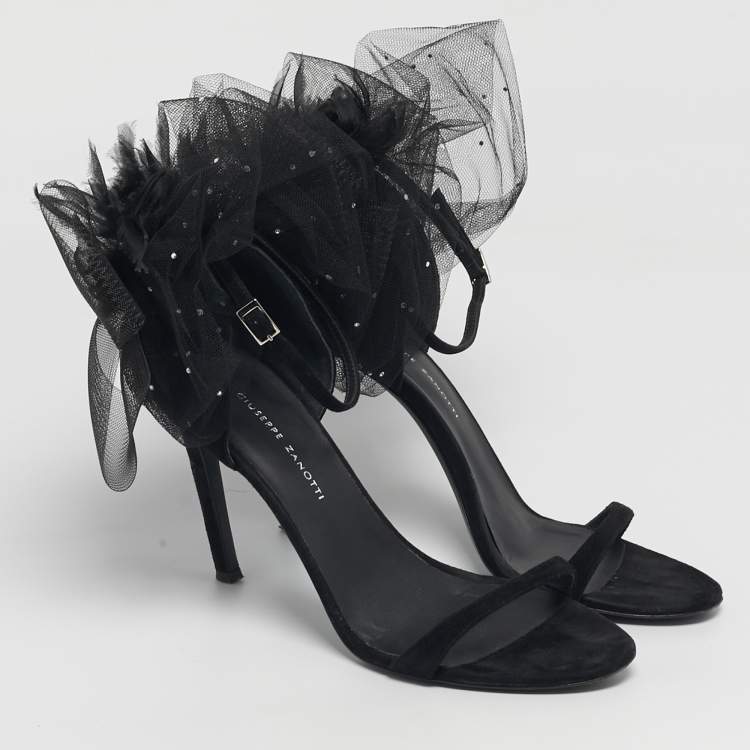 Pre Owned Giuseppe Zanotti Basic 105 Size 38 Black Lace and Suede Slide Sandals