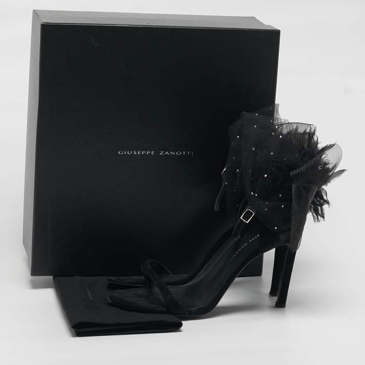 Pre Owned Giuseppe Zanotti Basic 105 Size 38 Black Lace and Suede Slide Sandals