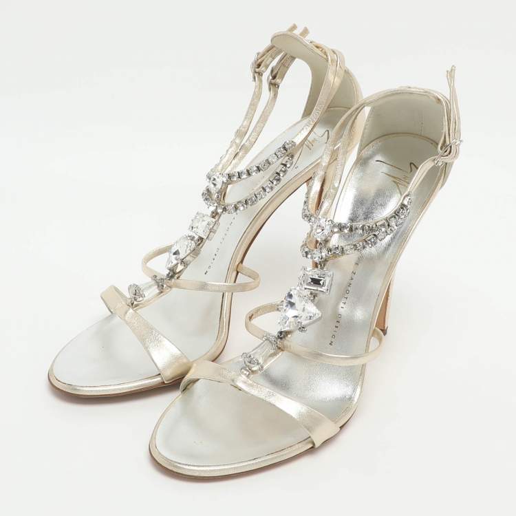 Pre Owned Giuseppe Zanotti Crystal Embellished Size 40 Gold Leather Ankle Strap Sandals