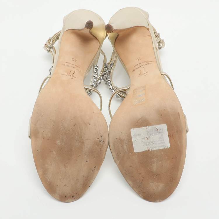 Pre Owned Giuseppe Zanotti Crystal Embellished Size 40 Gold Leather Ankle Strap Sandals