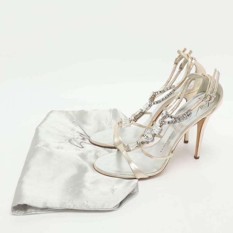 Pre Owned Giuseppe Zanotti Crystal Embellished Size 40 Gold Leather Ankle Strap Sandals