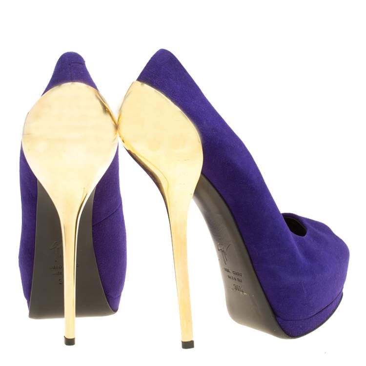 مملوكة مسبقًا Giuseppe Zanotti Purple Suede Peep Toe Platform Pumps Size 38.5