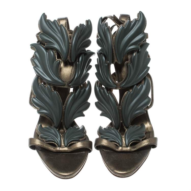 Pre Owned Giuseppe Zanotti Olive Green Leather Argent Metal Wing Embellished Strappy Sandals Size 37