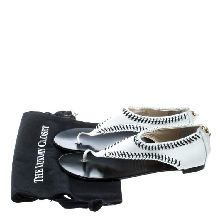 Pre Owned Giuseppe Zanotti White Leather Chain Trim Flat Thong Sandals Size 42
