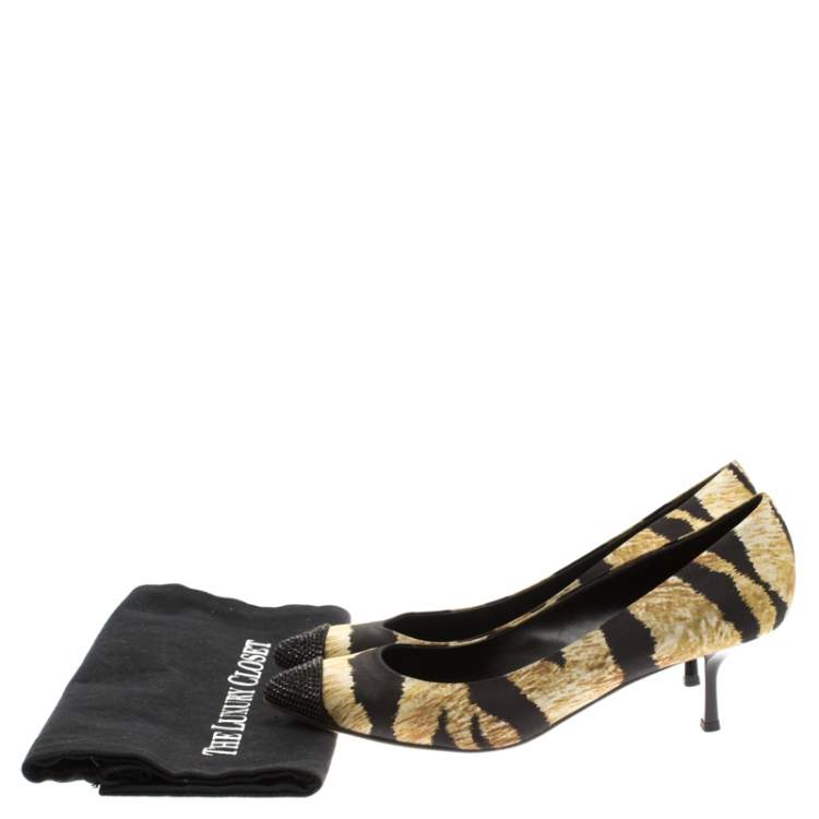 مملوكة مسبقًا Giuseppe Zanotti Beige/Black Printed Satin Crystal Embellished Cap Toe Pumps Size 38