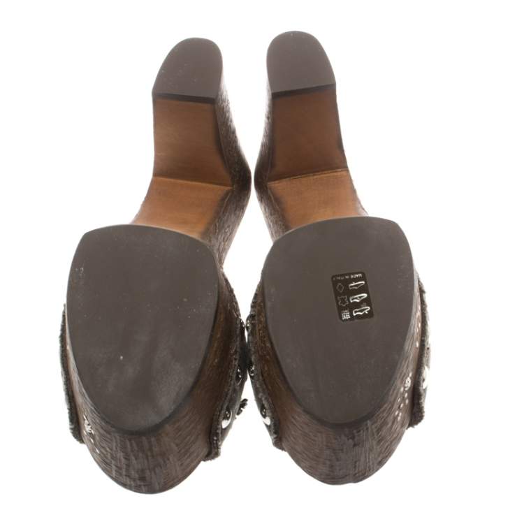 Pre Owned Giuseppe Zanotti Grey Canvas Eagle Embellished Saboot Platform Slides Size 38.5