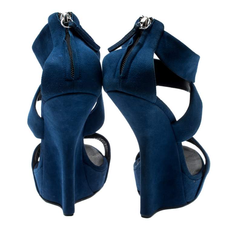 مملوكة مسبقًا Giuseppe Zanotti Electric Blue Suede Cross Strap Heelless Platform Sandals Size 40.5