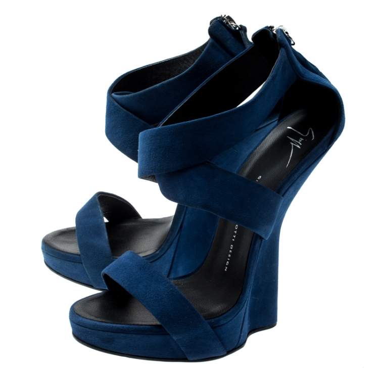 مملوكة مسبقًا Giuseppe Zanotti Electric Blue Suede Cross Strap Heelless Platform Sandals Size 40.5