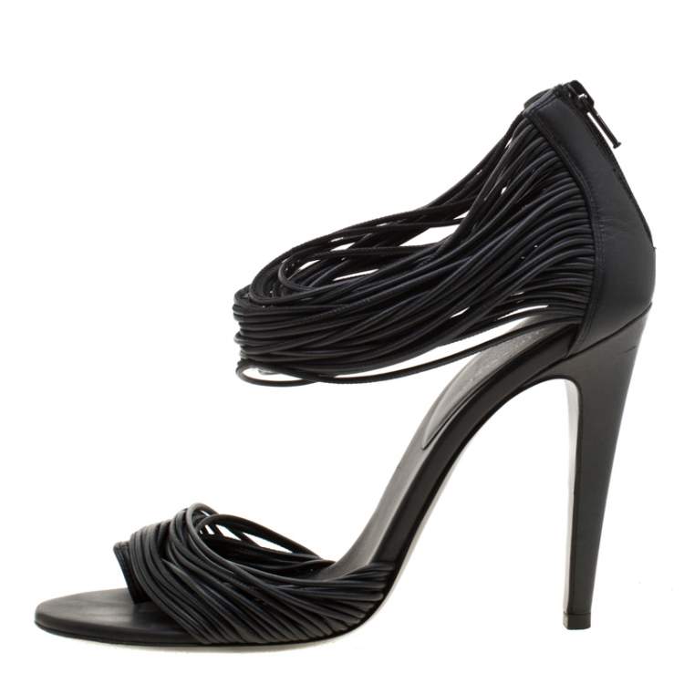 Pre Owned Bottega Veneta Black Leather Strappy Sandals Size 40