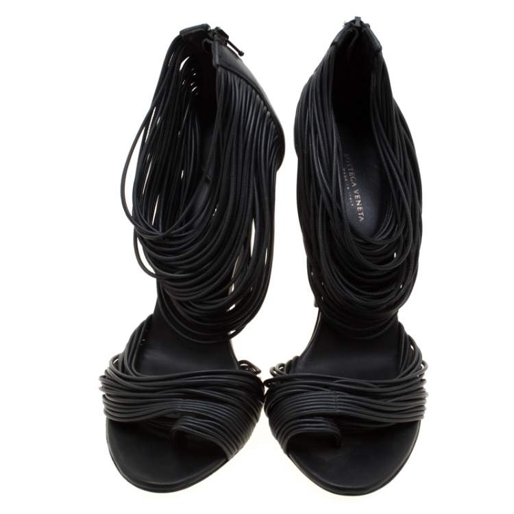 Pre Owned Bottega Veneta Black Leather Strappy Sandals Size 40