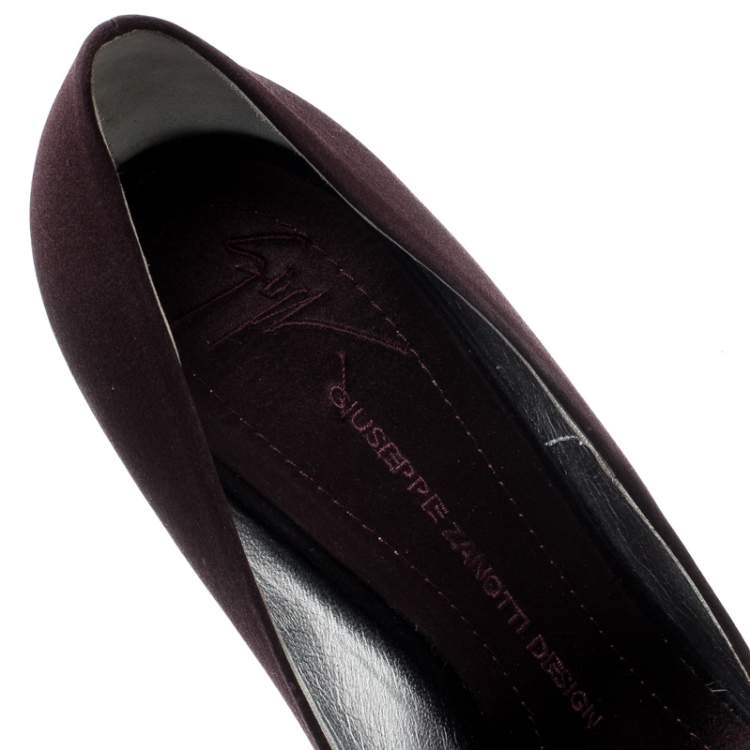 Pre Owned Giuseppe Zanotti Burgundy Satin Embellished Peep Toe Pumps Size 40