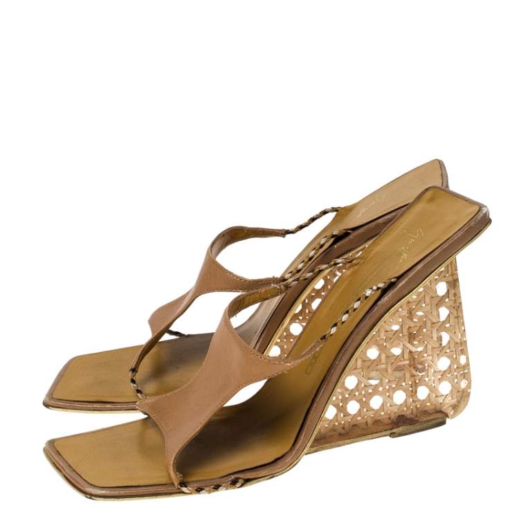 Pre Owned Giuseppe Zanotti Beige Leather Wedge Sandals Size 39