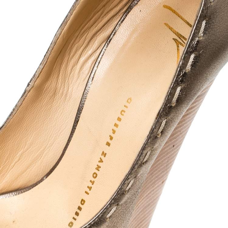 Pre Owned Giuseppe Zanotti Metallic Gold Leather Wedges Platform Ankle Cuff Sandals Size 37 