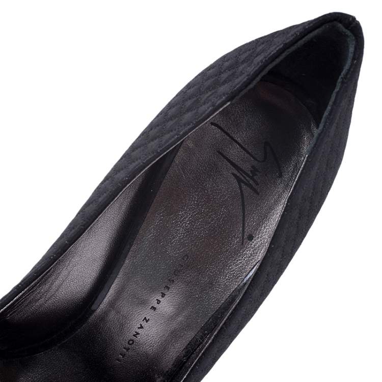 مملوكة مسبقًا Giuseppe Zanotti Black Fabric Round Toe Metal Heel Pumps Size 39