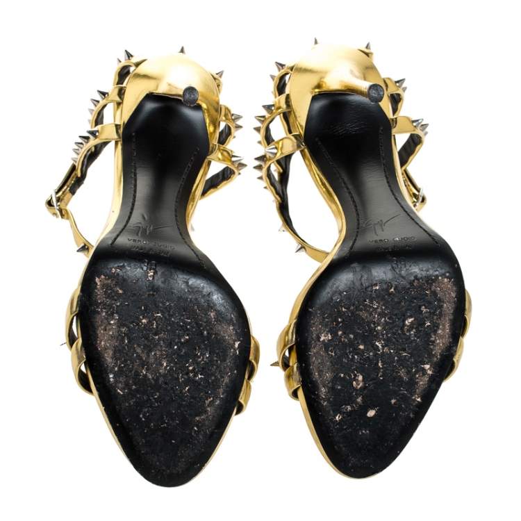 Pre Owned Giuseppe Zanotti Gold Metallic Spike Leather Ankle Strap Sandals Size 39