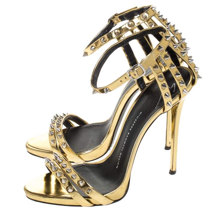 Pre Owned Giuseppe Zanotti Gold Metallic Spike Leather Ankle Strap Sandals Size 39