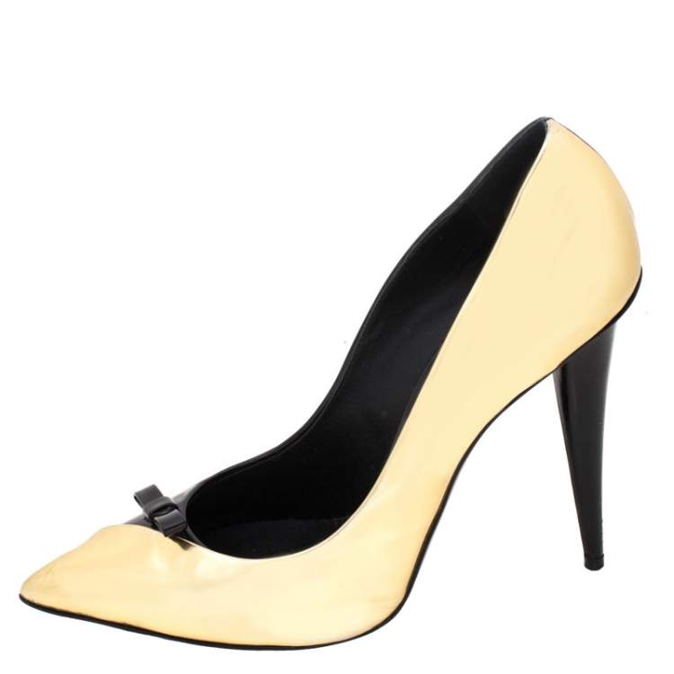 Pre Owned Guiseppe Zannotti Black/Gold Patent Leather Bow Pointed Toe Pumps Size 40