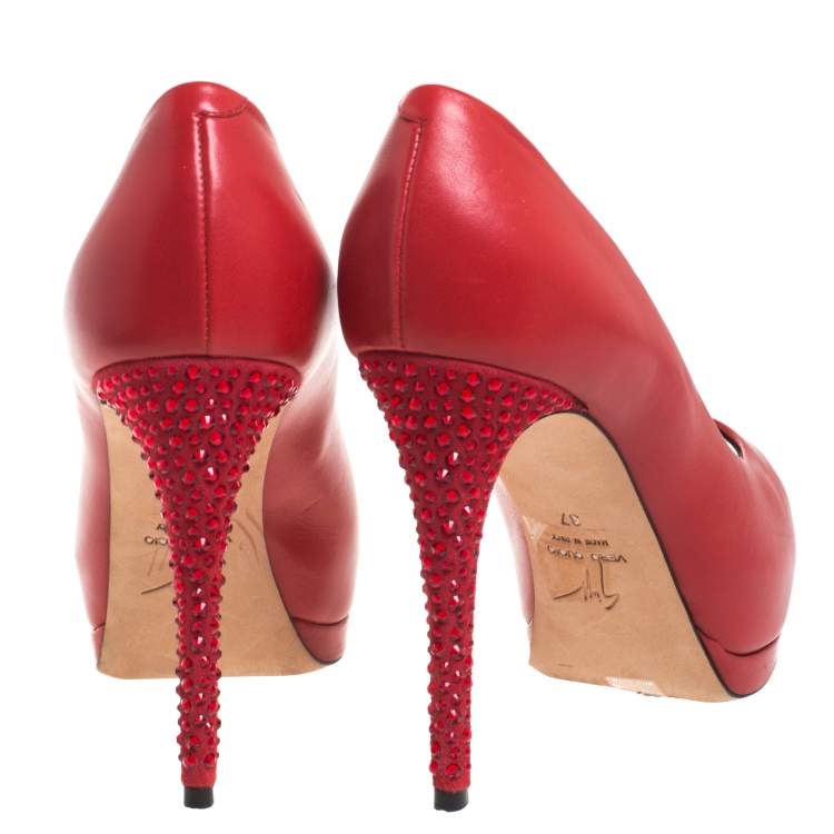 Pre Owned Giuseppe Zanotti Red Leather And Suede Crystal Embellished Peep Toe Platform Pumps Size 37