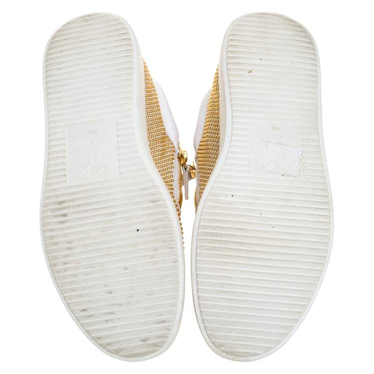 Pre Owned Giuseppe Zanotti White/Gold Studded Leather May London Slip On Sneakers Size 40.5