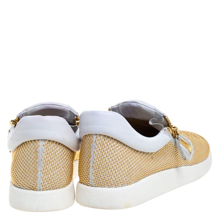Pre Owned Giuseppe Zanotti White/Gold Studded Leather May London Slip On Sneakers Size 40.5