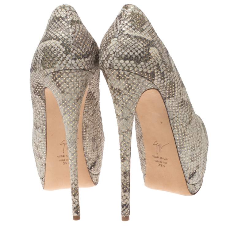 مملوكة مسبقًا Giuseppe Zanotti Mint Green/Black Python Effect Leather Peep Toe Platform Pumps Size 39.5