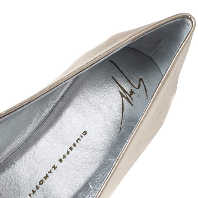 Pre Owned Giuseppe Zanotti Gold Leather Malika Spiked Cap Toe Ballet Flats Size 39