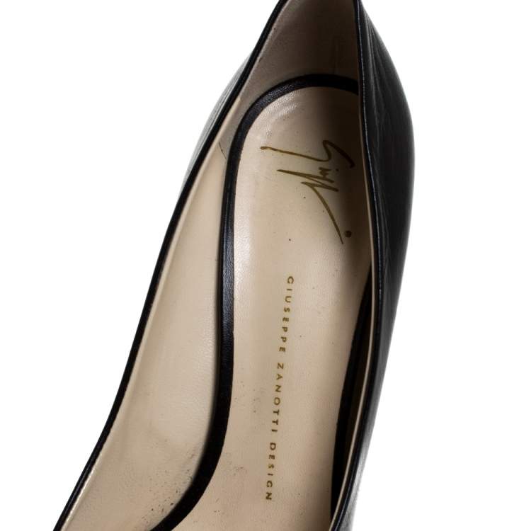 Pre Owned Giuseppe Zanotti Black Leather Round Toe Pumps Size 41