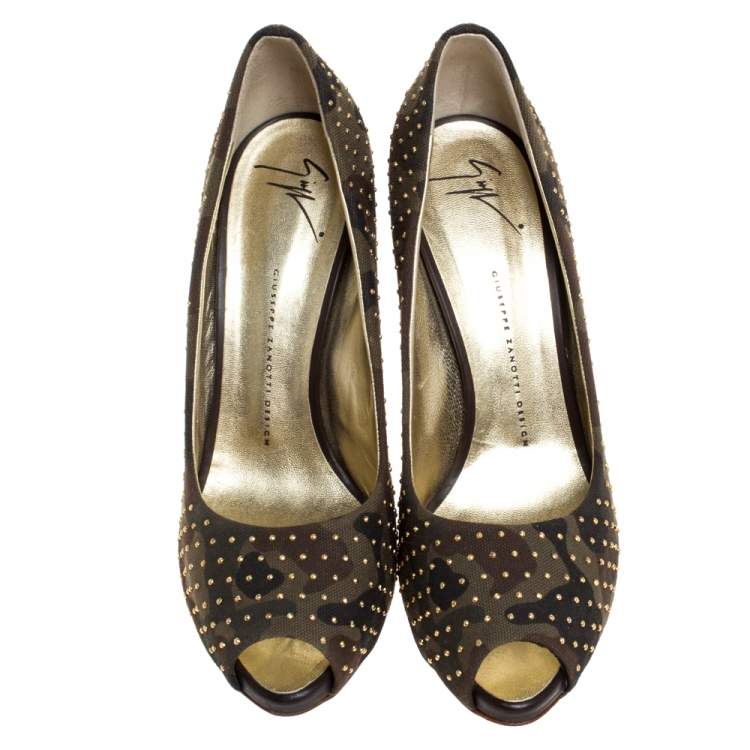 Pre Owned Giuseppe Zanotti Camouflage Canvas Studded Peep Toe Pumps Size 41