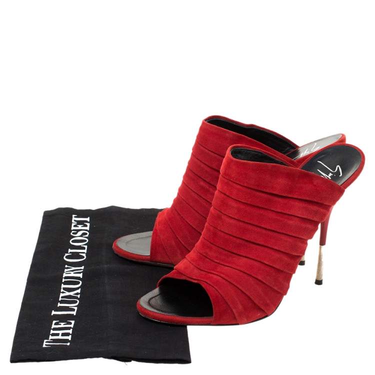 Pre Owned Giuseppe Zanotti Red Pleated Suede Open Toe Mule Sandals Size 39