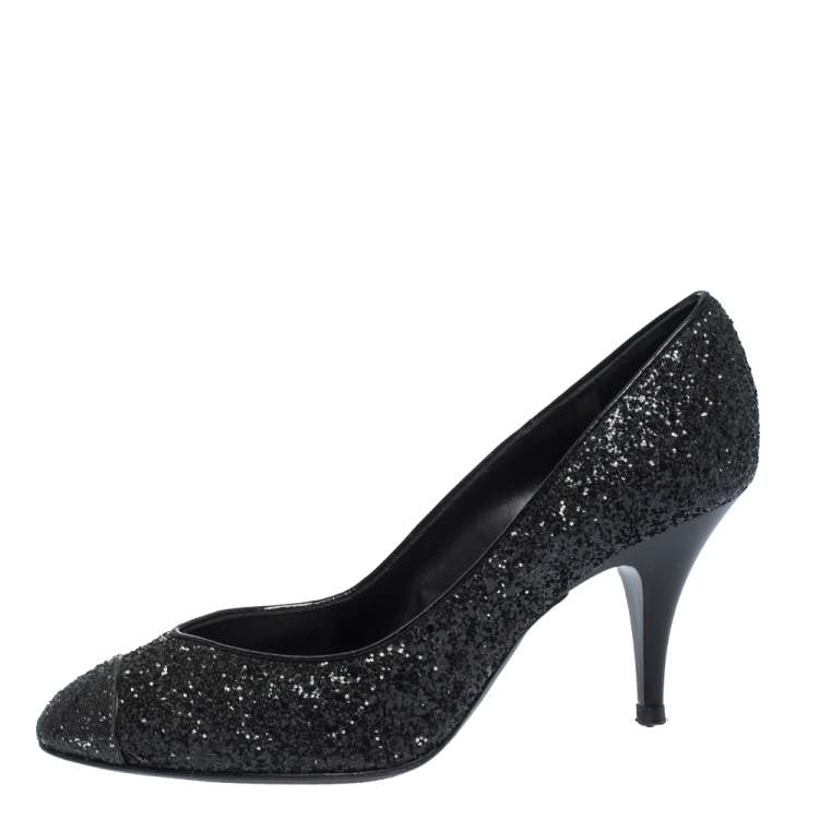 مملوكة مسبقًا Giuseppe Zanotti Black Glitter Olinda V Throat Pumps Size 38.5