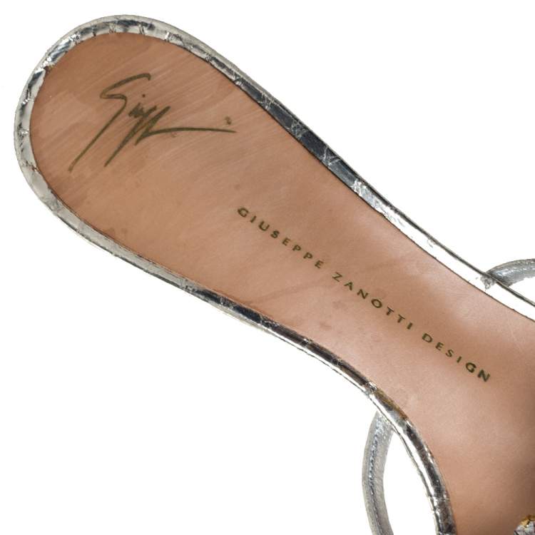 Pre Owned Giuseppe Zanotti Metallic Gold Leather Embellished Slide Sandals Size 40